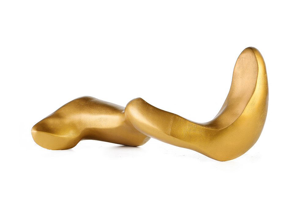 HUGO CHALÉ - Escultura Desnudo de mujer tumbada - Técnica Fundición latón